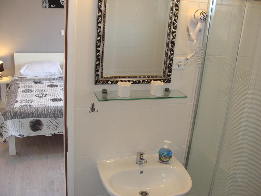 Guest House Dragic - Anex Zadar Habitación foto