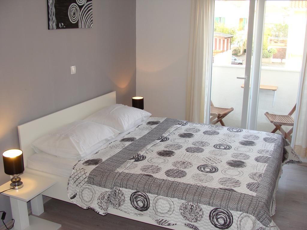 Guest House Dragic - Anex Zadar Habitación foto